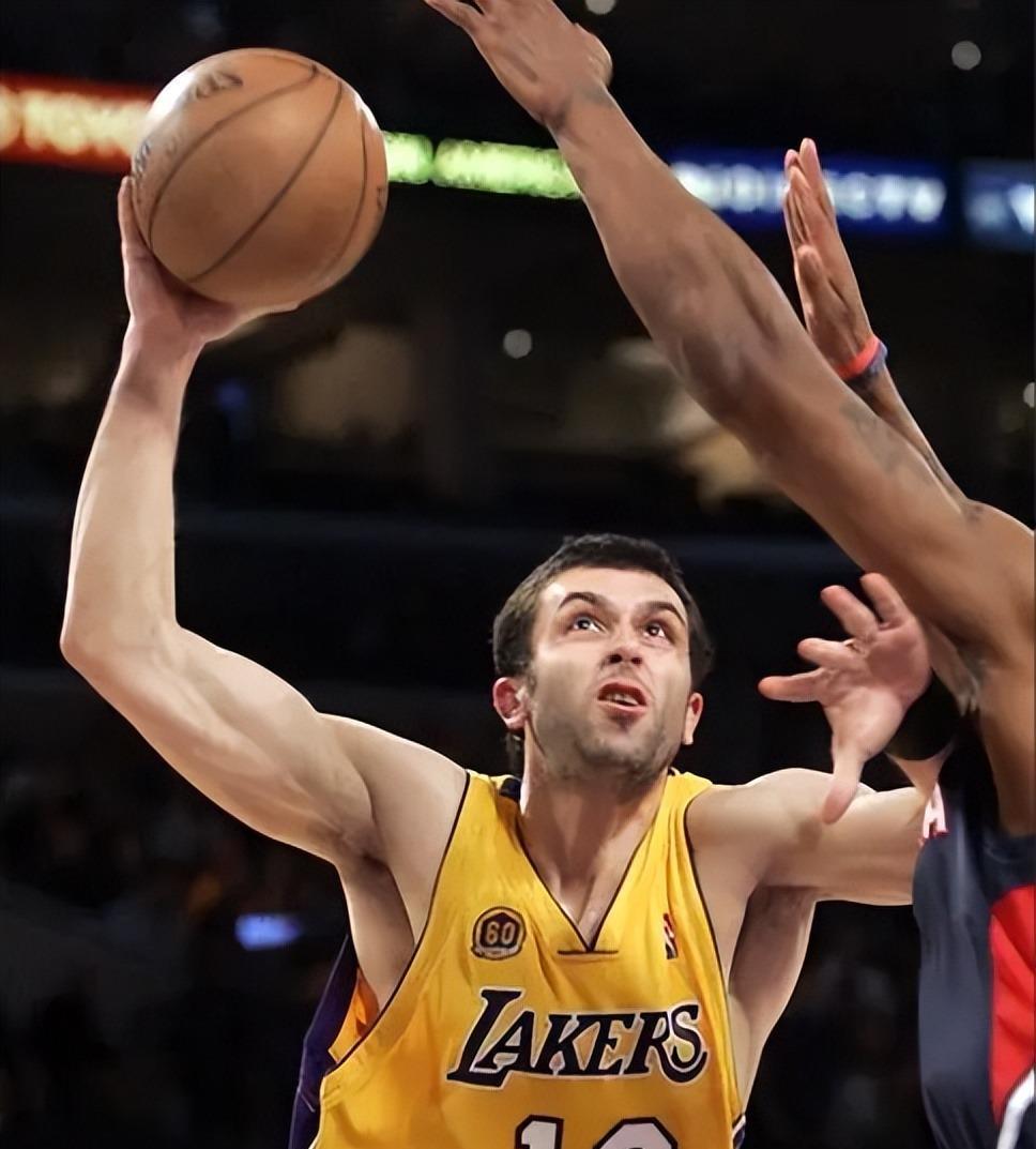 力的, 赛季他短暂