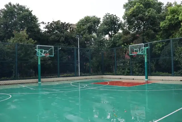 src, 小时, 出运动场