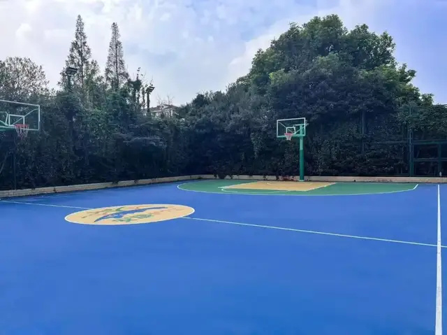 周一至周日, ggAJm, 开放时间